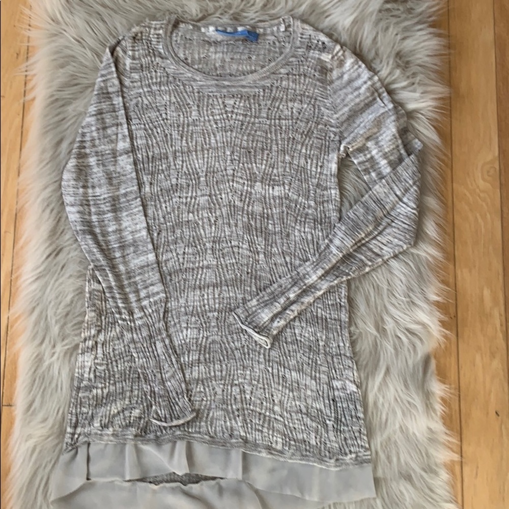 Simply Vera Wang light sweater tunic